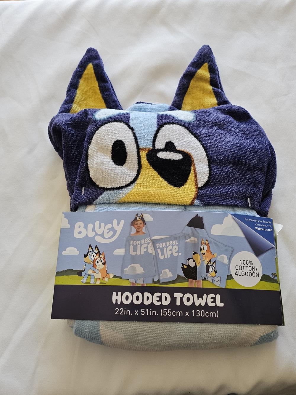Bluey Hooded Kids Bath Towel - Navy Blue & Yellow Character Design